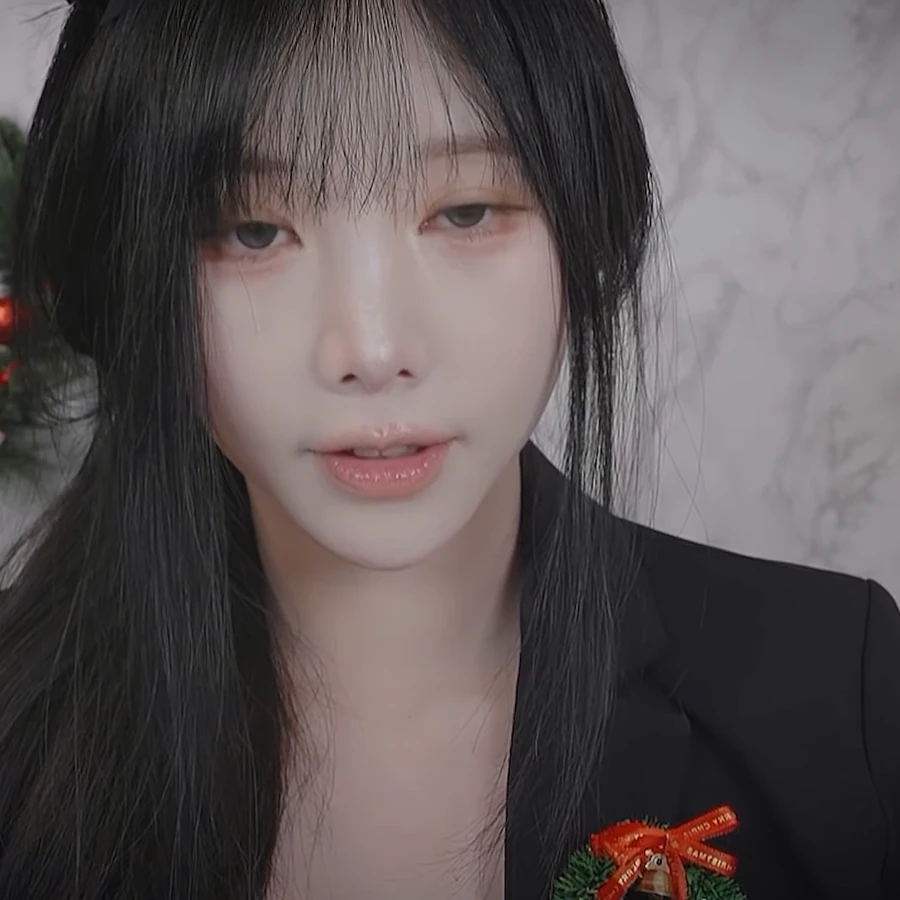 [Yoon ying] No.159 – 动物旅馆 (1) 角色扮演 就像圣诞电影里的主角一样 [1V-746MB]