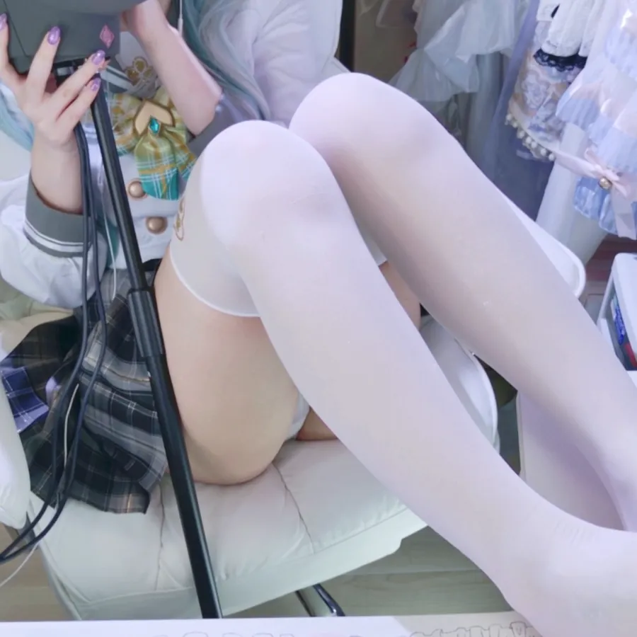 [亭子ww] No.026 – 流萤耳朵 [1V-1.10GB]